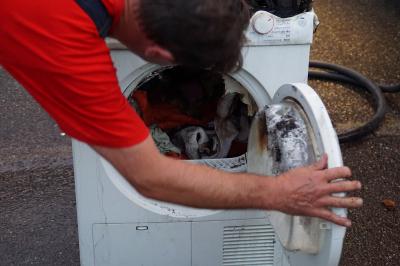 Defekter Trockner laesst Feuerwehreinsatz in Hildritshausen aus.